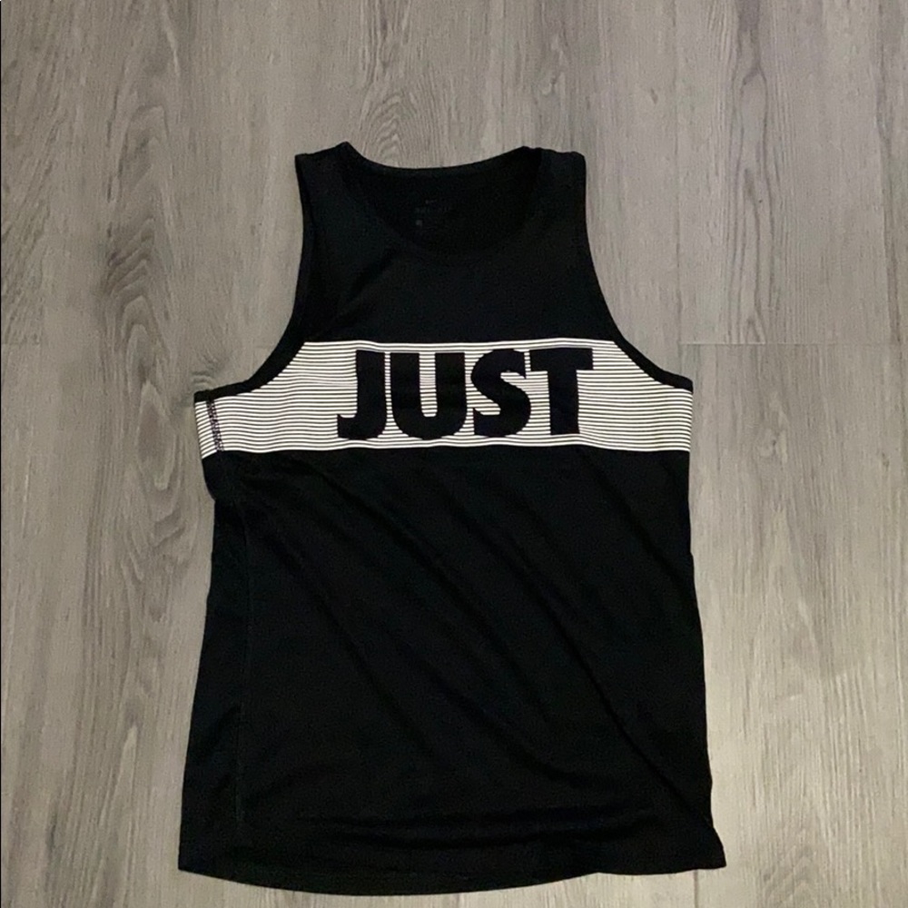 Womens Nike Shirt